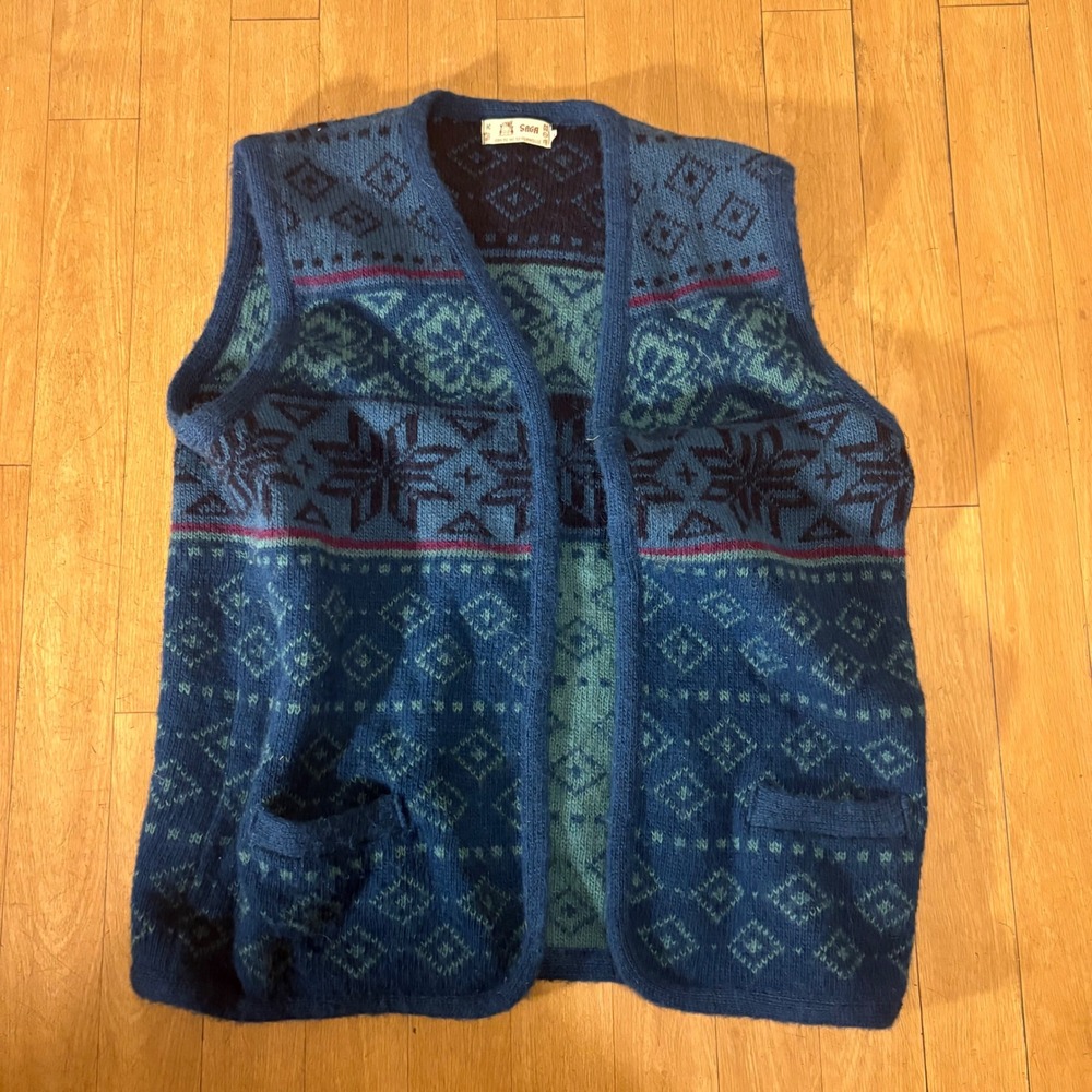 Vintage Saga Blue Nordic Fair Isle 100% Wool Sweater Vest Mens Large Open Front